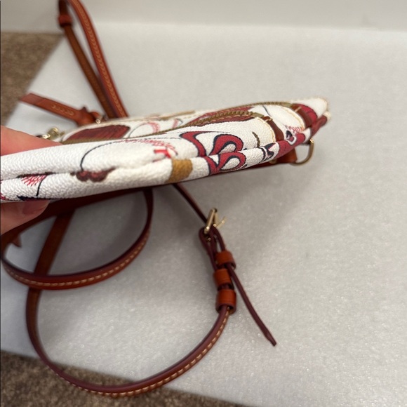 Dooney & Bourke Washington Nationals baseball MLB Crossbody bag - Picture 6 of 11